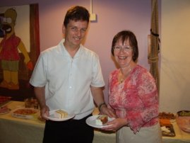 Keymeister and cake maker
